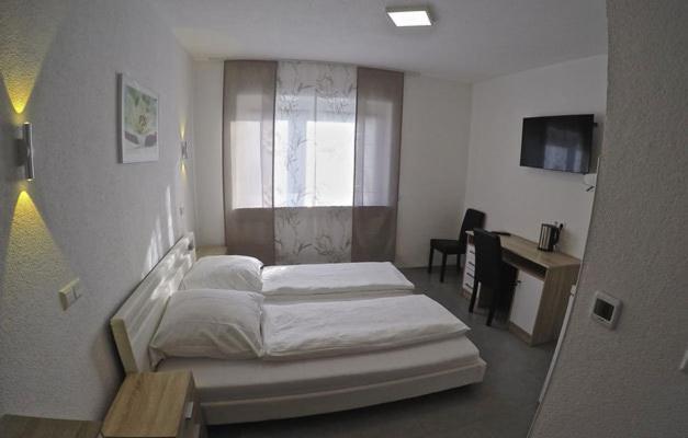 Pension Kochertal Ален Экстерьер фото